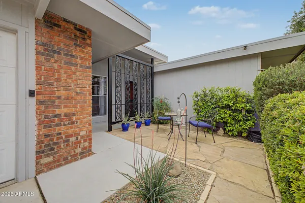 $325,000 | 10333 West Highwood Lane, Sun City, AZ 85373