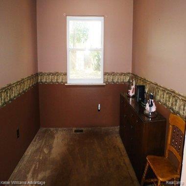 19306 Wedgewood Road Riverview, MI 48193 - Photo 6 of 23 formal dining room.jpg