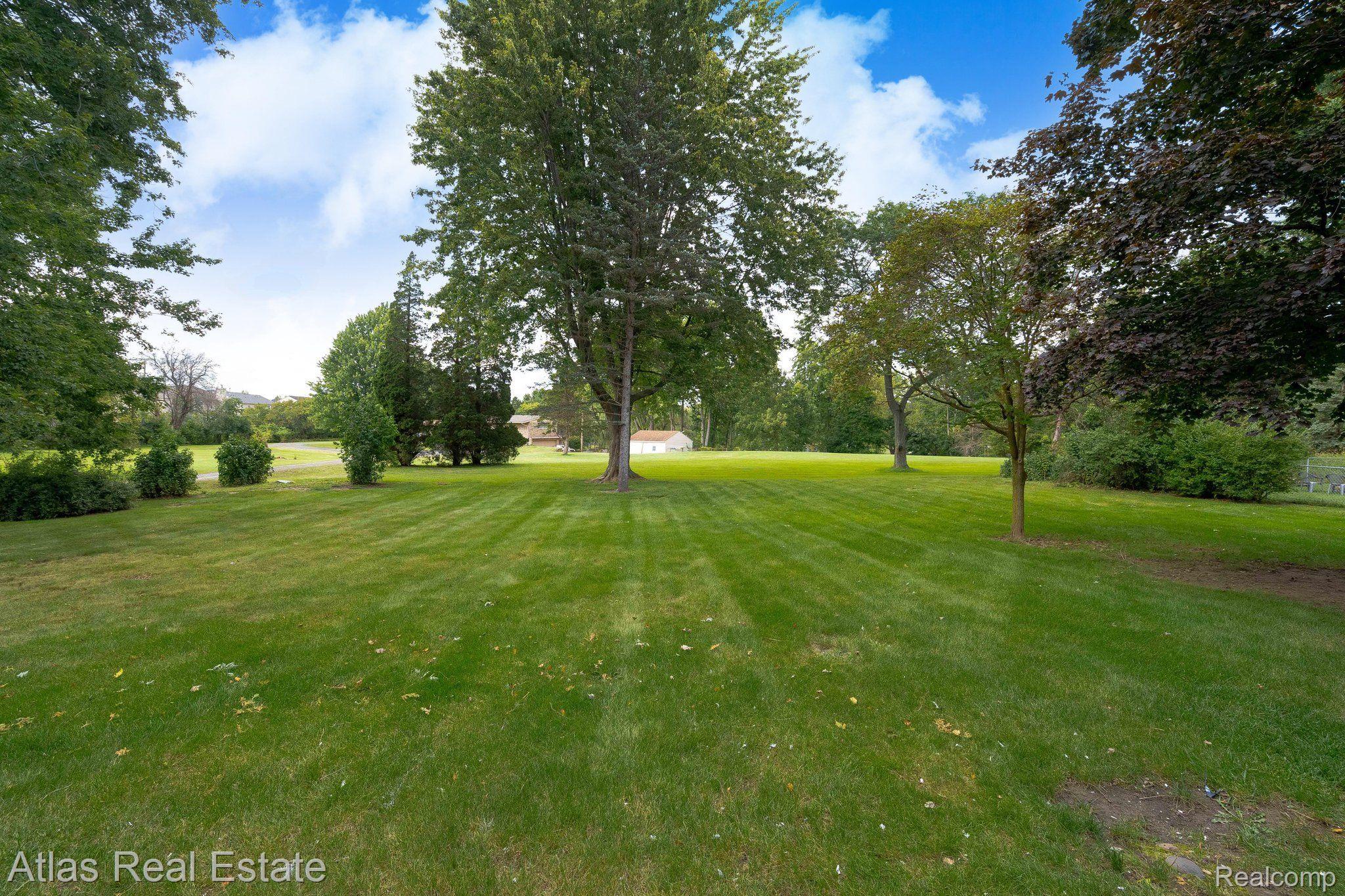 6297 Perry Road Grand Blanc, MI 48439 - Photo 24 of 25 Gallery Image 24