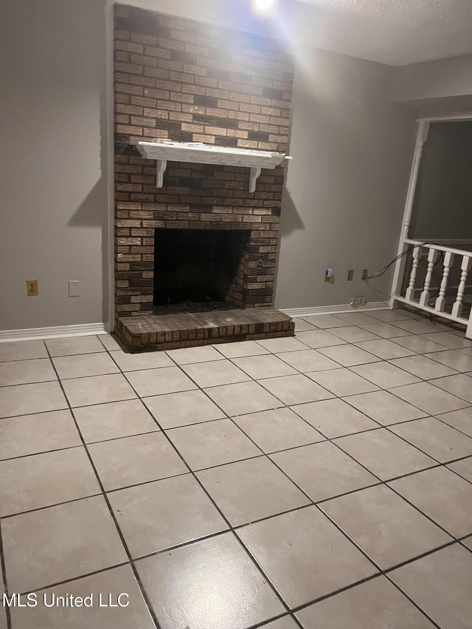 1301 Jamestown Way Jackson, MS 39211 - Photo 2 of 21 IMG_1258