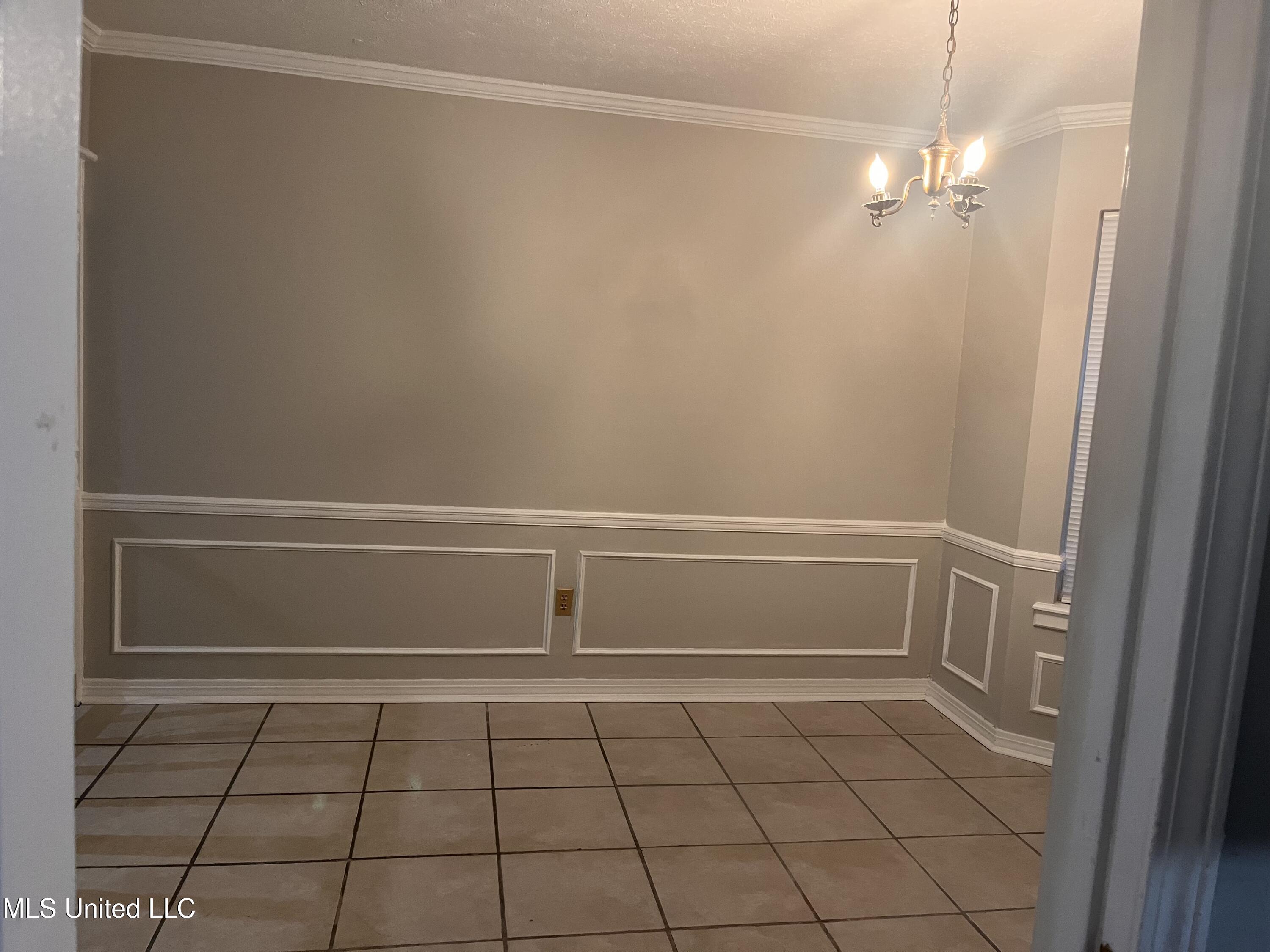 1301 Jamestown Way Jackson, MS 39211 - Photo 3 of 21 IMG_1259