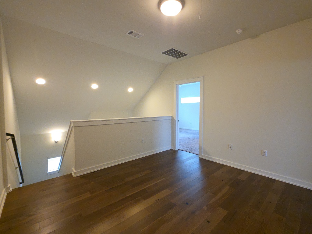 6800 Menchaca Road, Unit 42 Austin, TX 78745 - Photo 18 of 23 Extra lofted living space