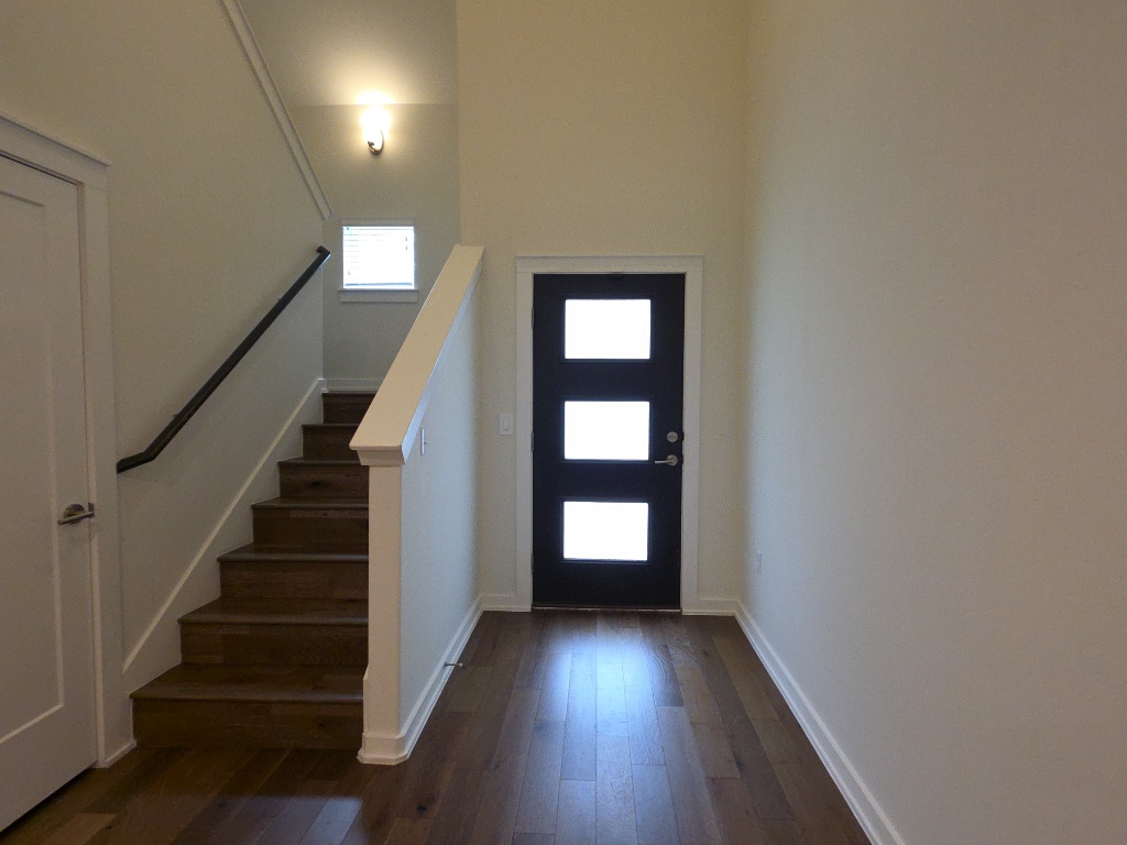 6800 Menchaca Road, Unit 42 Austin, TX 78745 - Photo 2 of 20 Entry