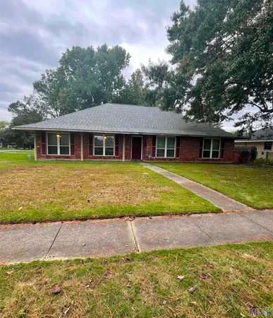 $210,000 | 10000 East Pomona Drive, Baton Rouge, LA 70815