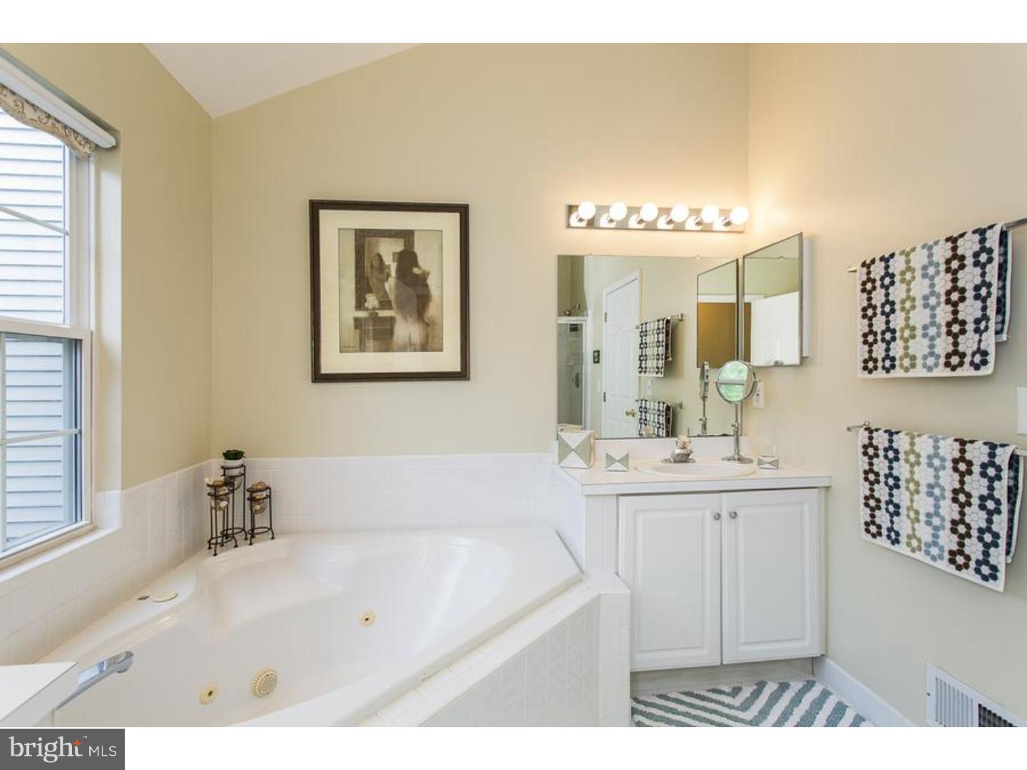 44 McComb Road Princeton, NJ 08540 - Photo 15 of 25 Master Bathroom