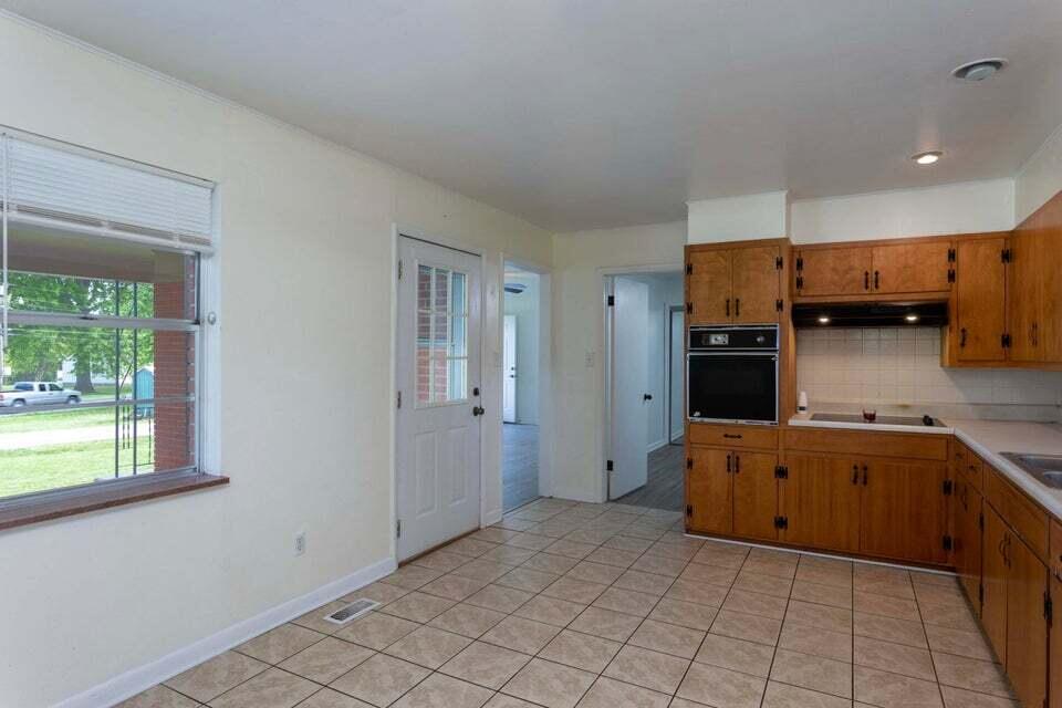 114 Broyles Road Spring City, TN 37381 - Photo 6 of 35 6