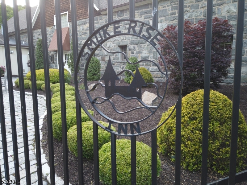 259 Long Meadow Road Kinnelon, NJ 07405 - Photo 2 of 12