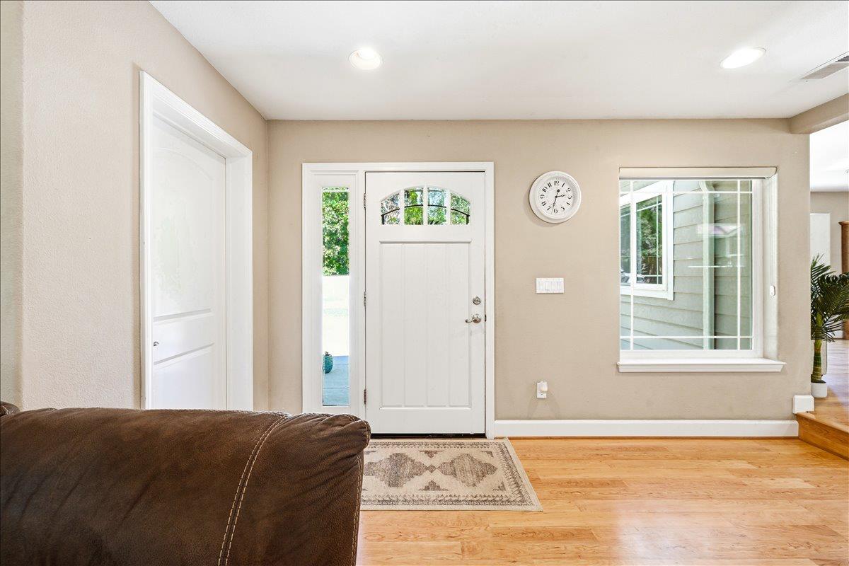 14240 Hollydale Road Grass Valley, CA 95945 - Photo 6 of 53
