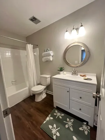 $1,975 | 1000 Holland Drive, Unit 3, Tallahassee, FL 32301