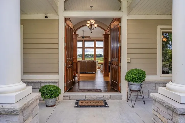 $2,000,000 | 3027 Castleton Crossing, Sun Prairie, WI 53590