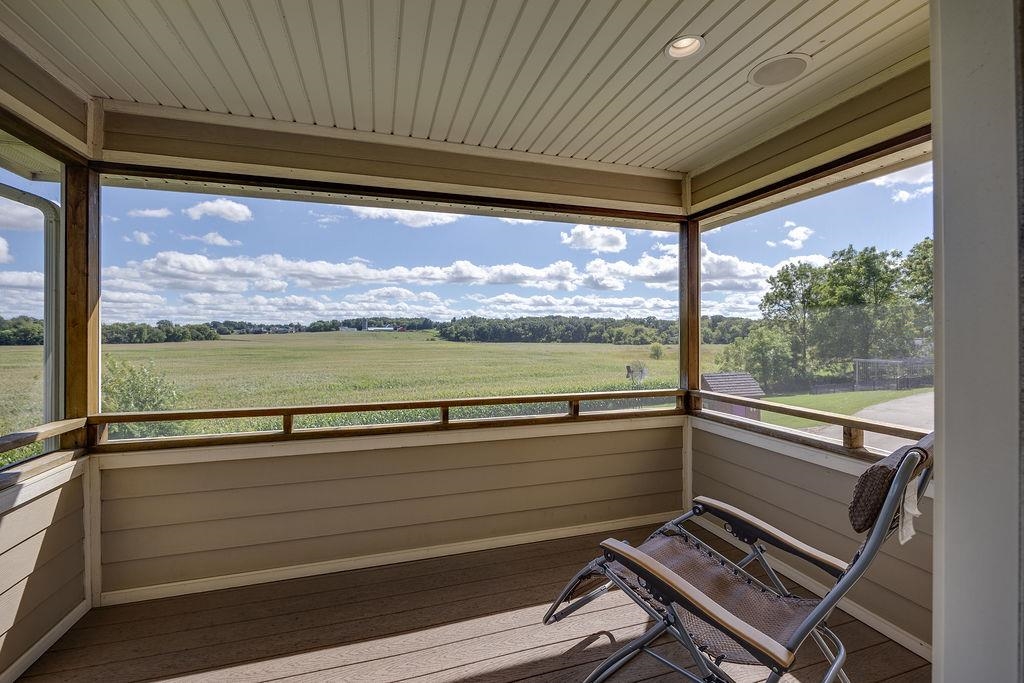 3027 Castleton Crossing Sun Prairie, WI 53590 - Photo 41 of 89