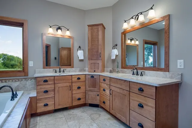 $2,000,000 | 3027 Castleton Crossing, Sun Prairie, WI 53590