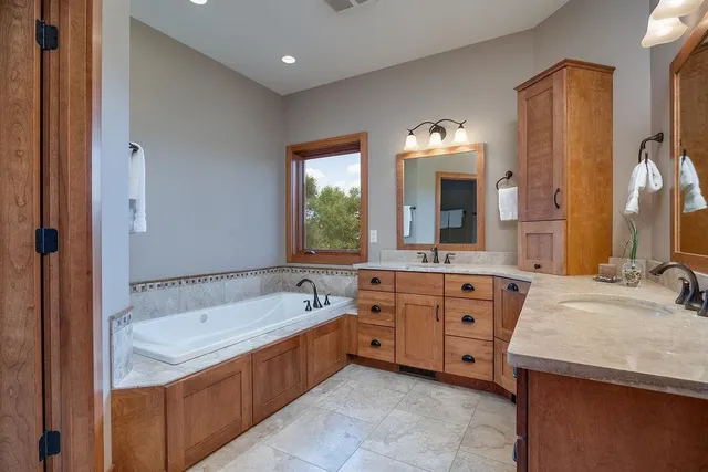 $2,000,000 | 3027 Castleton Crossing, Sun Prairie, WI 53590