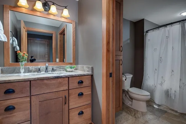 $2,000,000 | 3027 Castleton Crossing, Sun Prairie, WI 53590