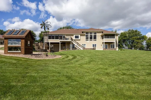 $2,000,000 | 3027 Castleton Crossing, Sun Prairie, WI 53590