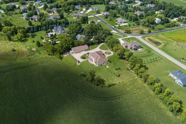 $2,000,000 | 3027 Castleton Crossing, Sun Prairie, WI 53590