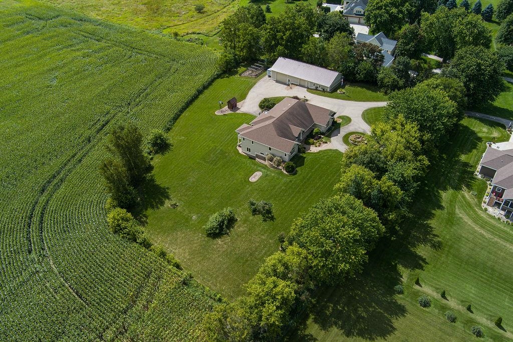 3027 Castleton Crossing Sun Prairie, WI 53590 - Photo 86 of 89