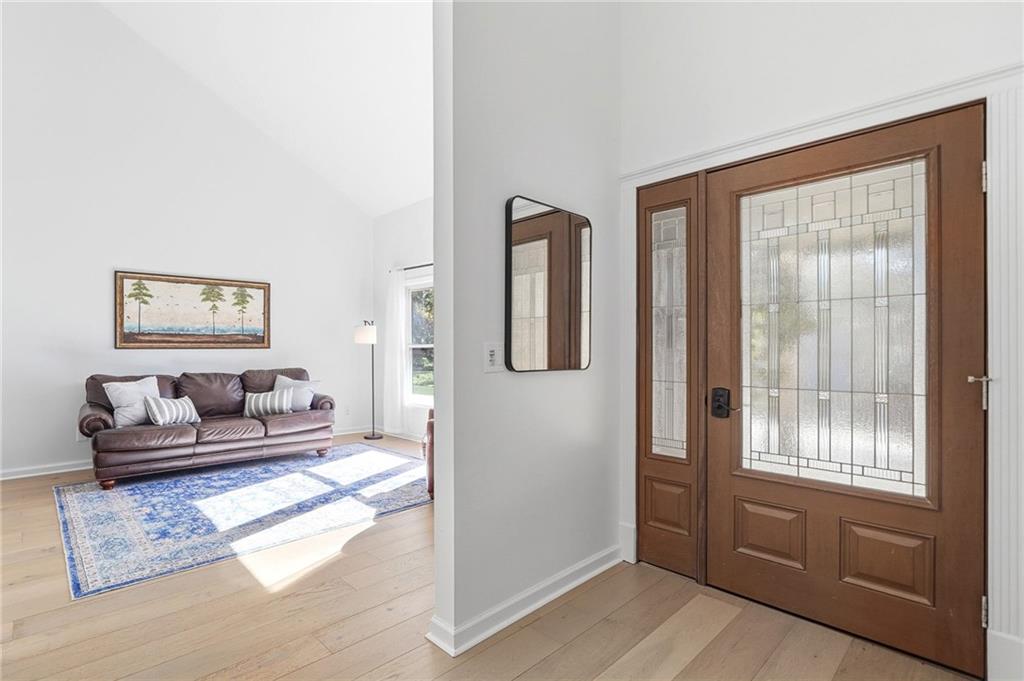 210 Leeward Lane Roswell, GA 30076 - Photo 4 of 42