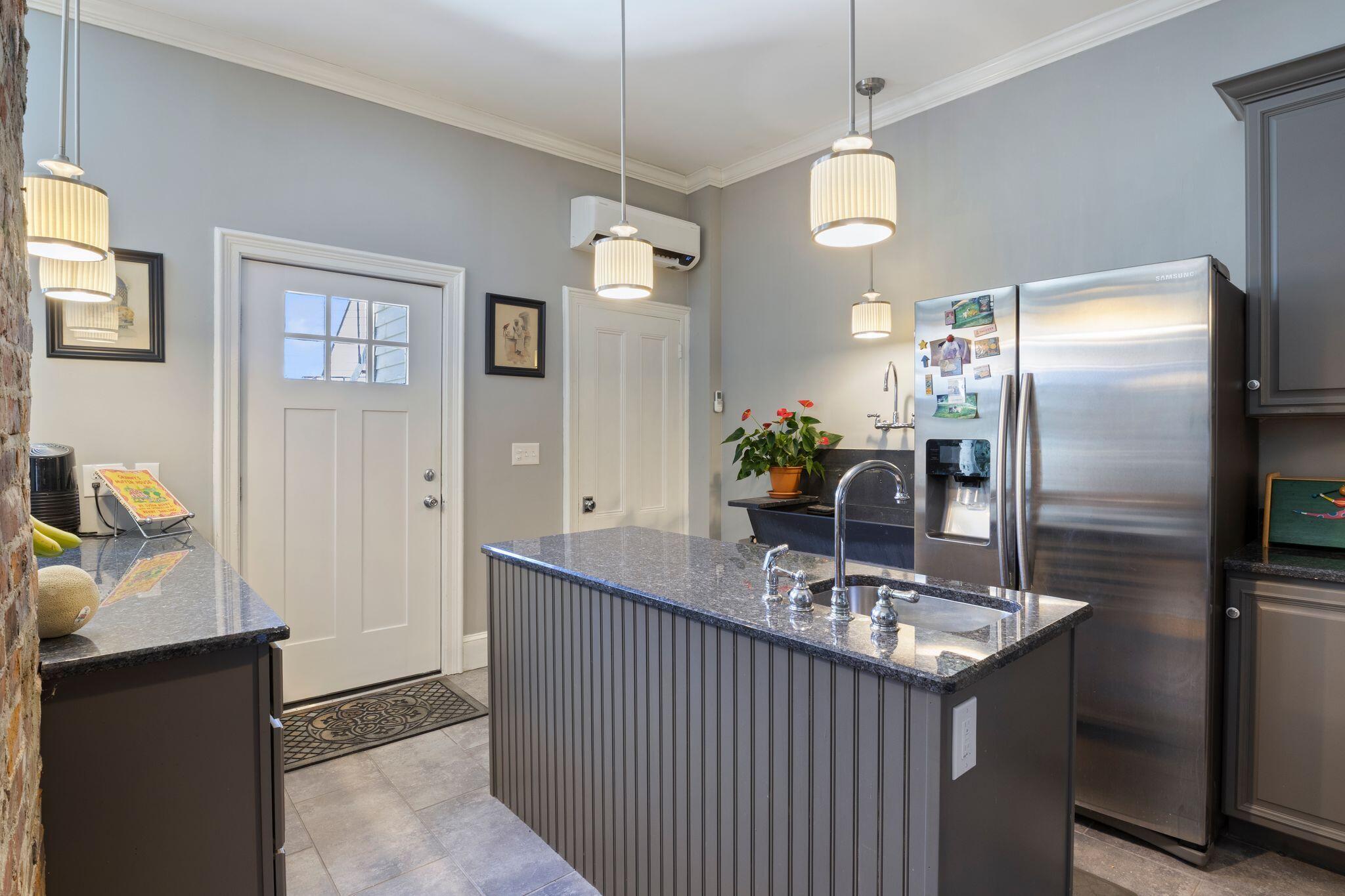 258 Vaughan Street Portland, ME 04102 - Photo 17 of 74 258_Vaughan_St_054