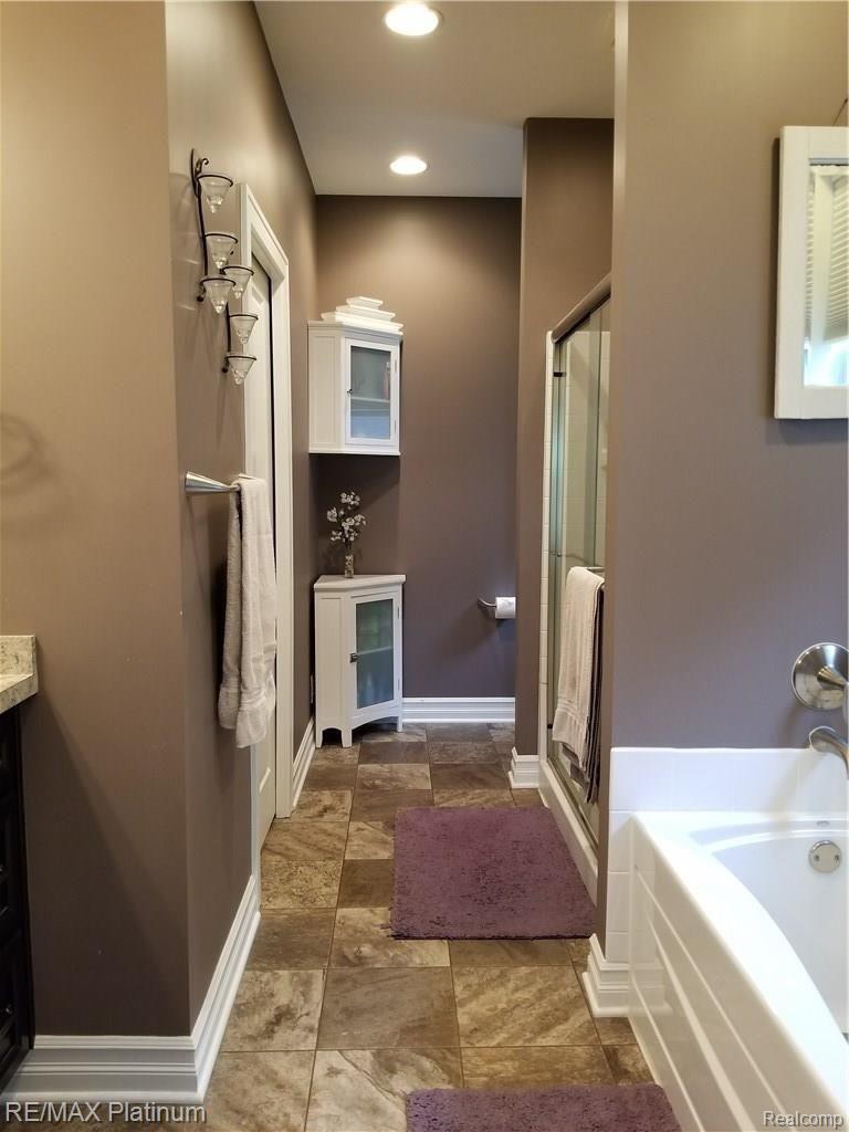 10941 Resort Road Pleasant Lake, MI 49272 - Photo 17 of 48 20180609_085739.jpg