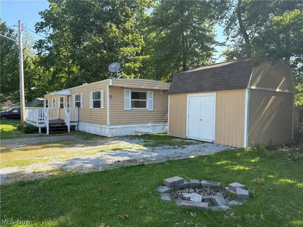 $25,000 | 6800 Lake Road West, Unit 35E, Geneva, OH 44041