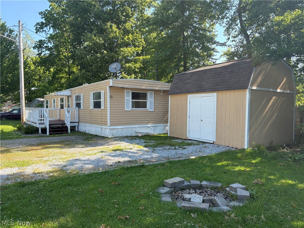 6800 Lake Road West, Unit 35E Geneva, OH 44041 - Photo 1 of 14