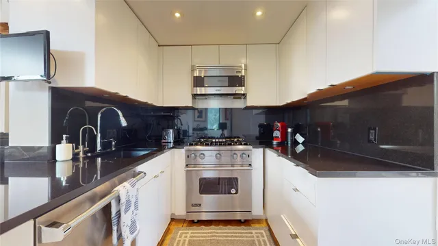 $2,899,000 | 1255 5th Avenue | Upper Carnegie Hill