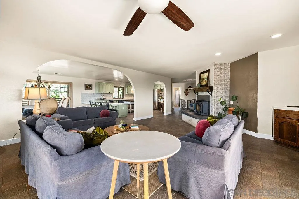 11725 Sierra Rojo Road Valley Center, CA 92082 - Photo 15 of 55 Gallery Image 15