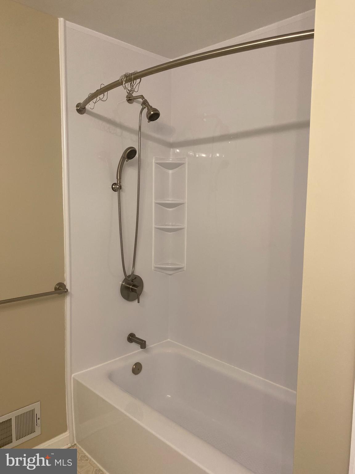 15 Weatherly Road Delran, NJ 08075 - Photo 20 of 21 Gallery Image 20