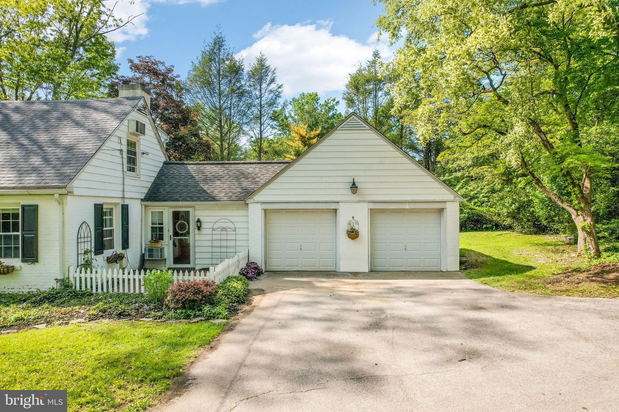 7 Devon Road Malvern, PA 19355 - Photo 31 of 35 Two car garage with a bonus second floor room!