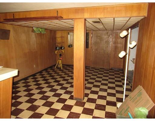235 Prentice Street Springfield, MA 01104 - Photo 23 of 33