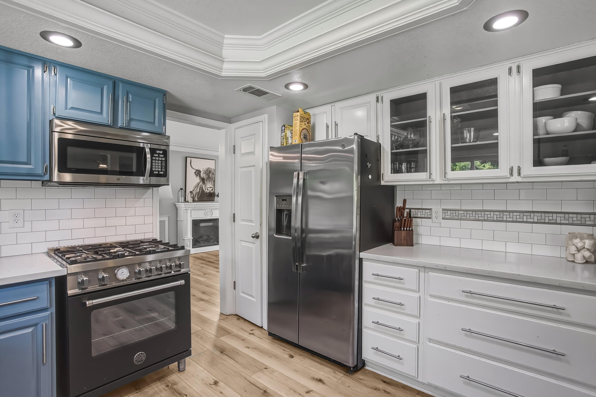 985 River Bend Road Redding, CA 96003 - Photo 16 of 66 Kitchen