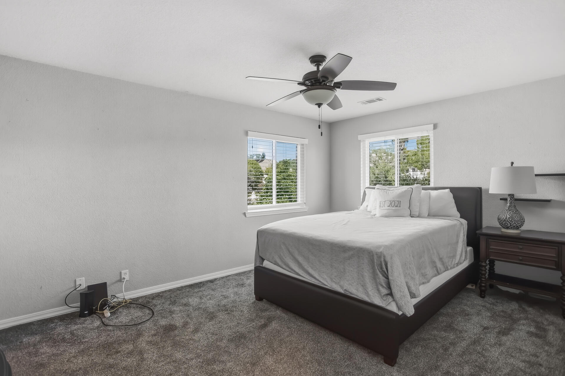 985 River Bend Road Redding, CA 96003 - Photo 34 of 66 Bedroom