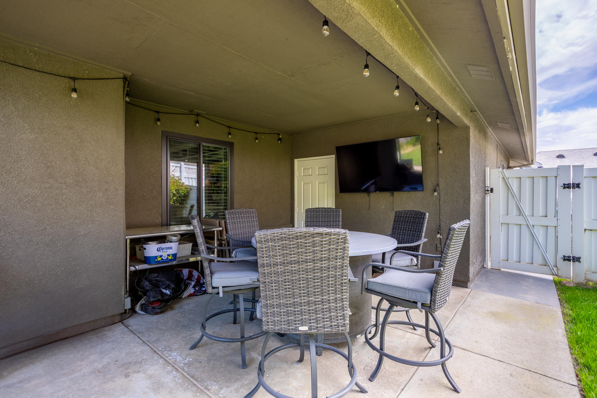 985 River Bend Road Redding, CA 96003 - Photo 40 of 66 Patio