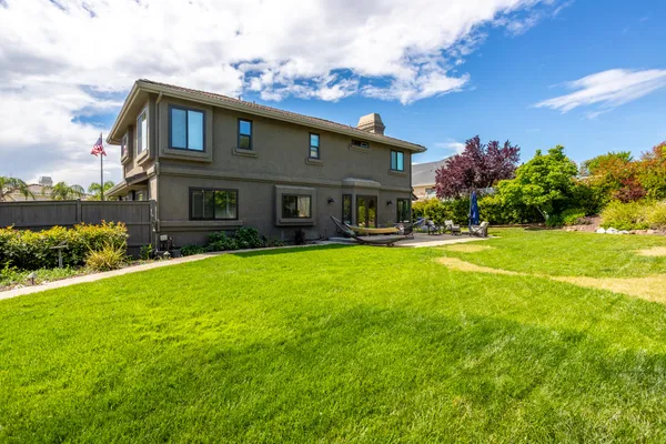 $655,000 | 985 River Bend Road, Redding, CA 96003