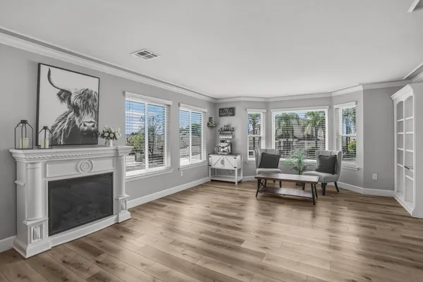 $655,000 | 985 River Bend Road, Redding, CA 96003