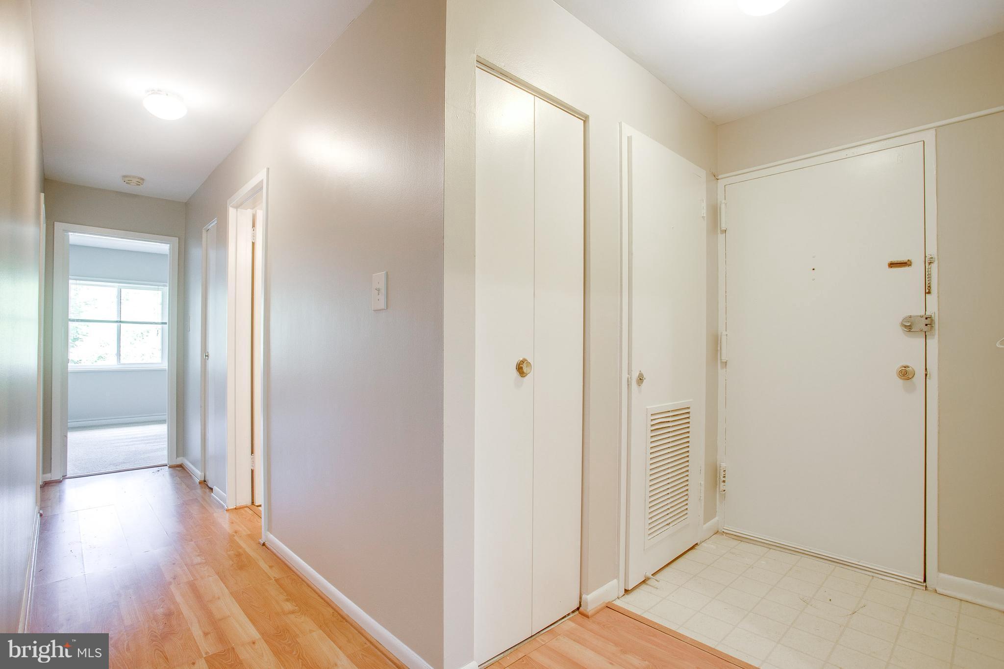 1403 Northgate Square, Unit 32B Reston, VA 20190 - Photo 2 of 21 Interior (General)