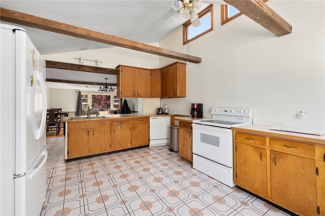 141 Diamond Hill Road Hopkinton, RI 02804 - Photo 14 of 37
