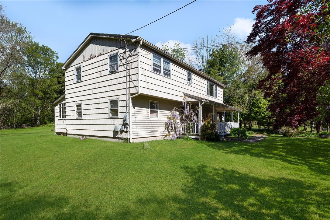 141 Diamond Hill Road Hopkinton, RI 02804 - Photo 4 of 37