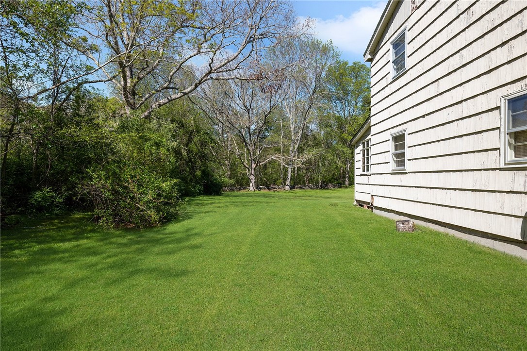 141 Diamond Hill Road Hopkinton, RI 02804 - Photo 5 of 37