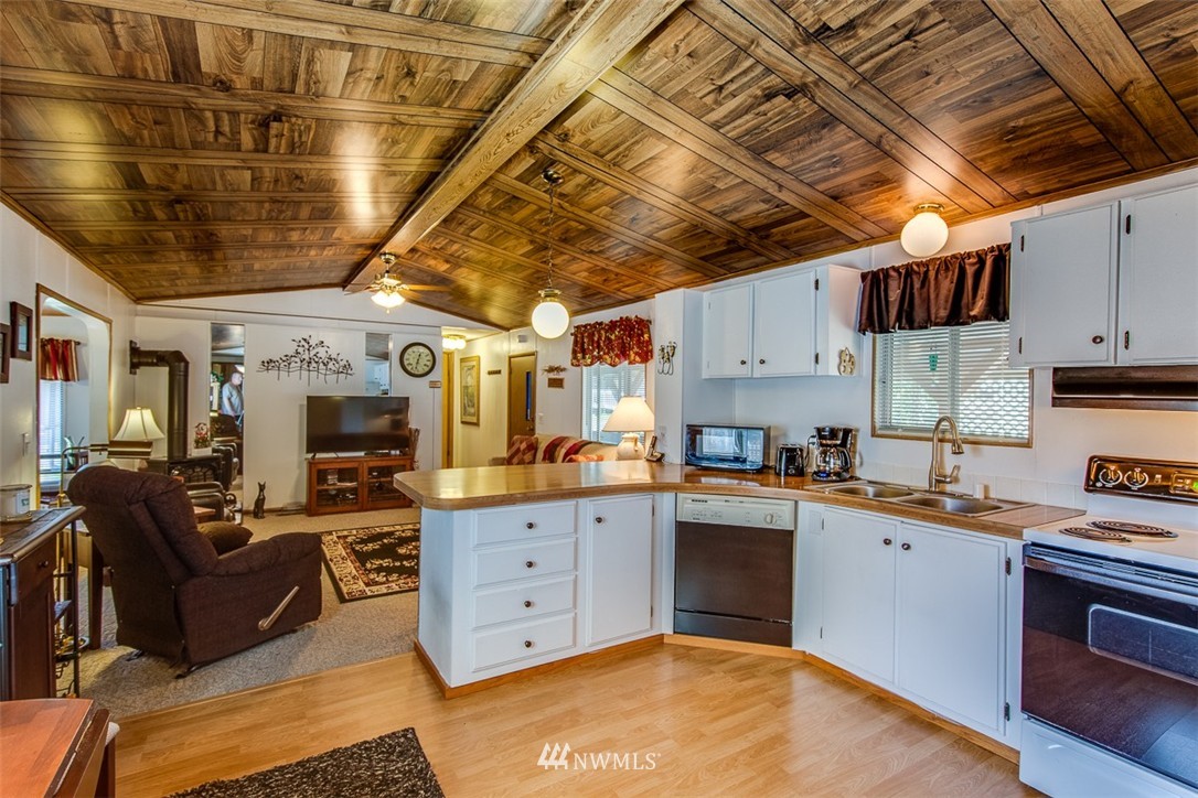 3724 Pine Road Northeast, Unit 16 Bremerton, WA 98310 - Photo 20 of 24 Gallery Image 20