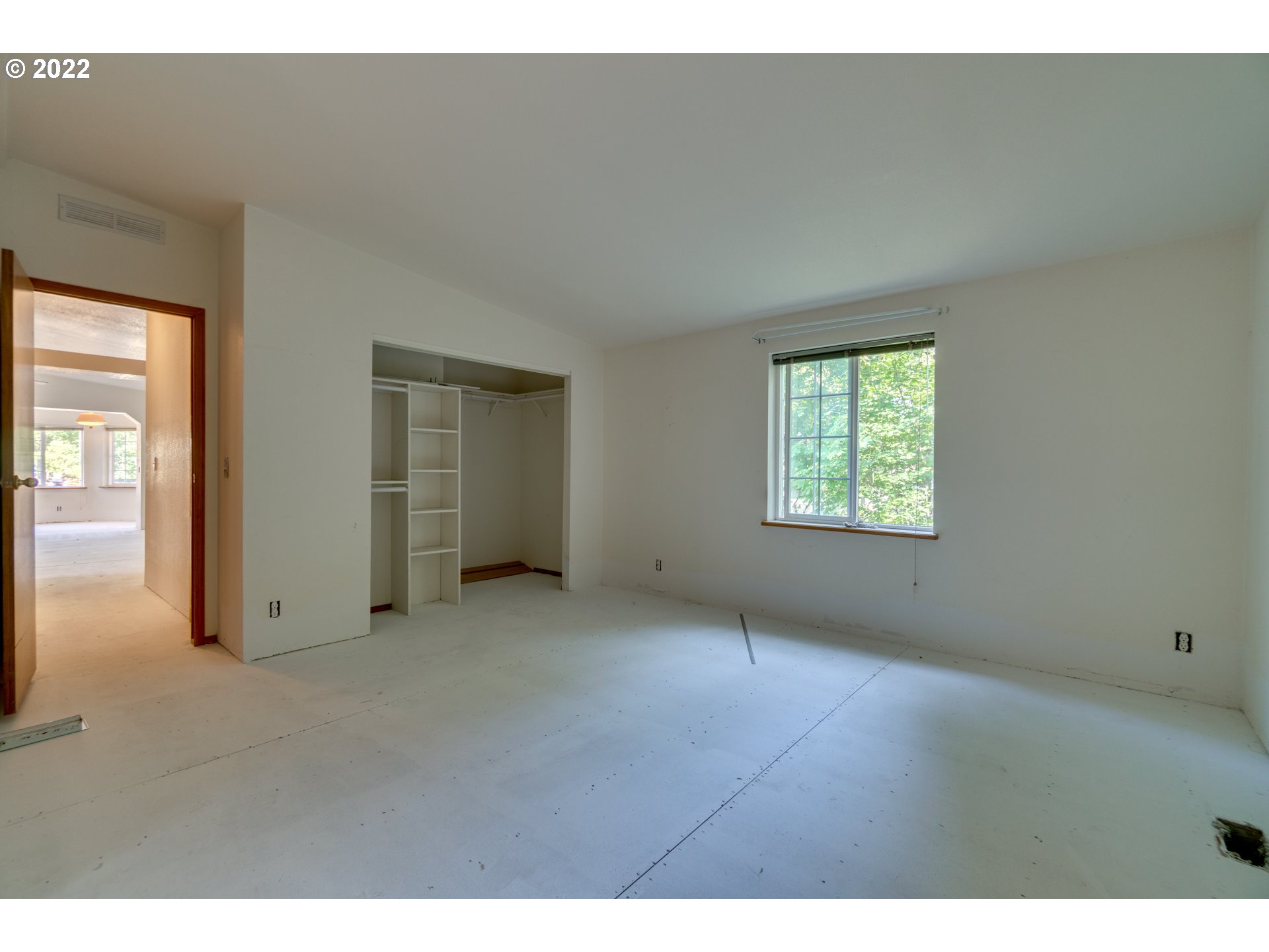 25222 East Welches Road Welches, OR 97067 - Photo 23 of 31 an empty room with windows