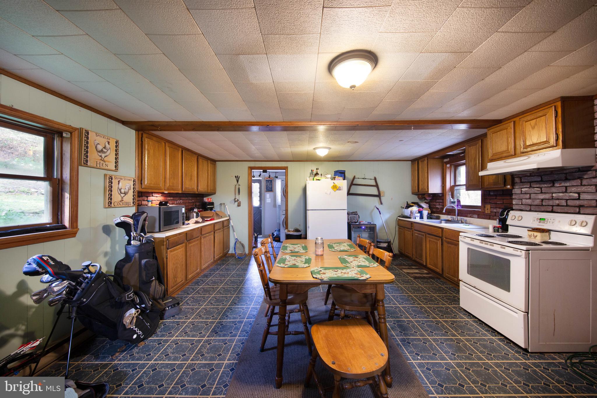 1014 Aubel Road Delta, PA 17314 - Photo 12 of 32 KITCHEN