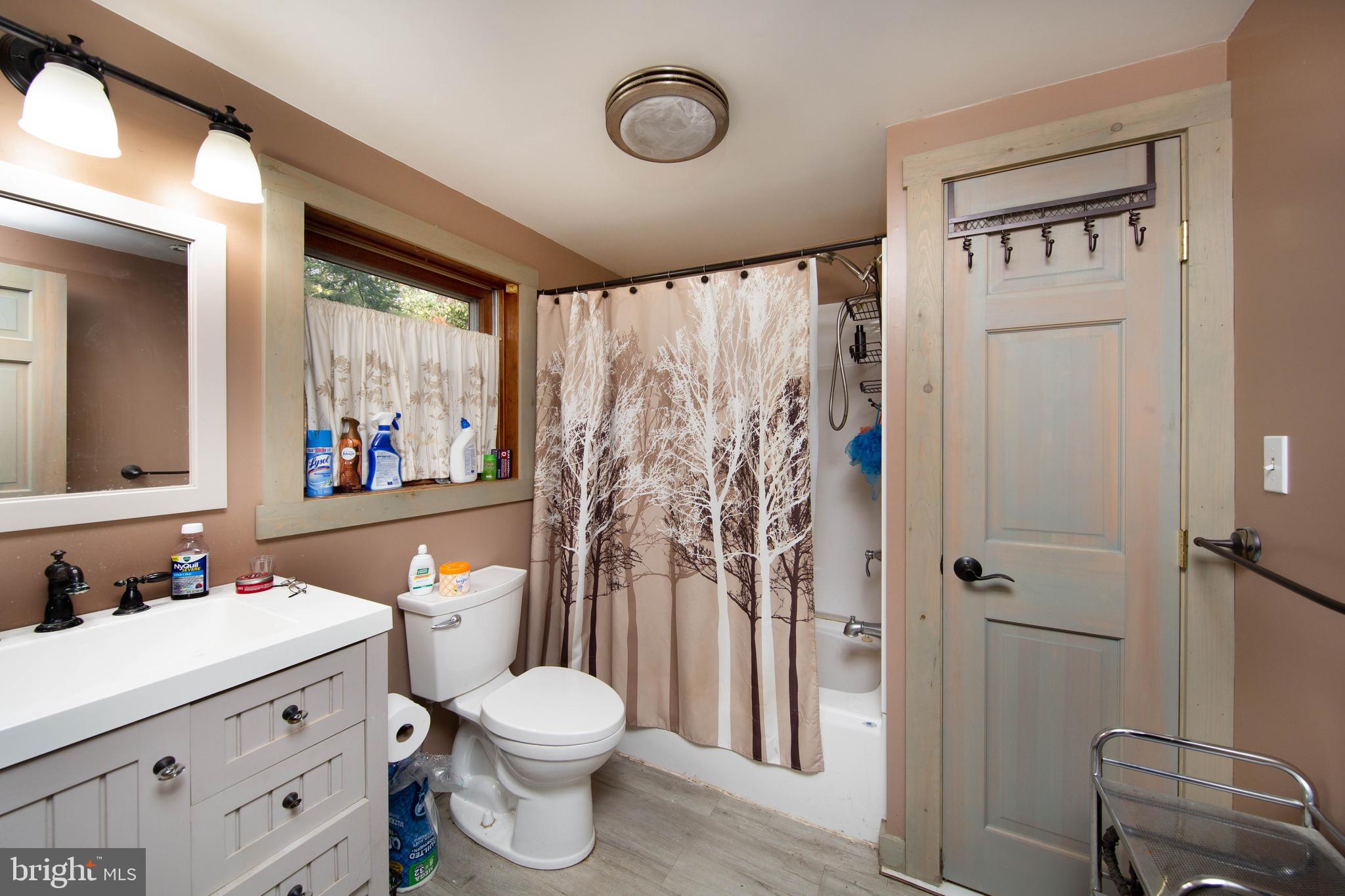 1014 Aubel Road Delta, PA 17314 - Photo 14 of 32 BATHROOM