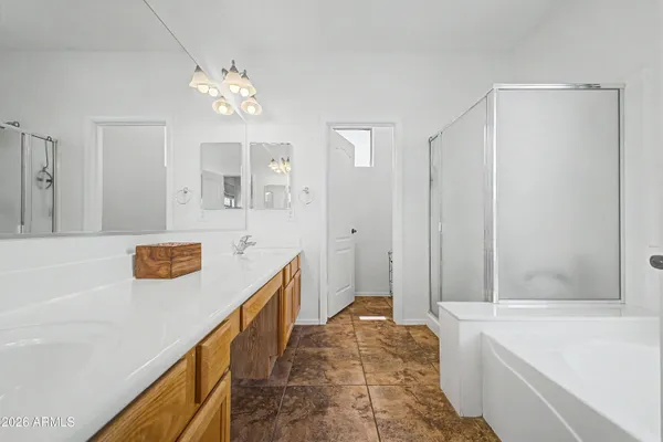 $555,000 | 885 East Kyle Court, Gilbert, AZ 85296
