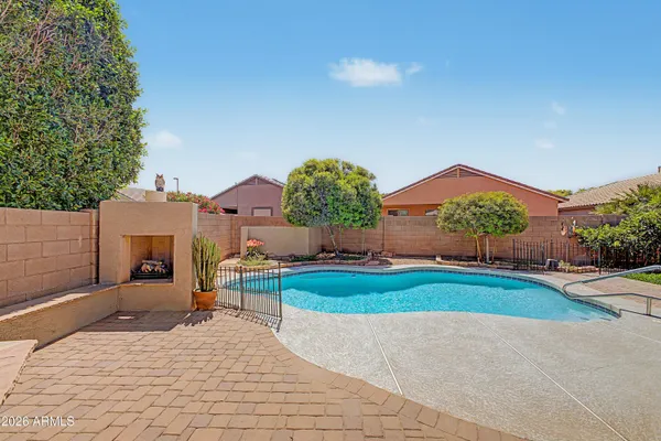 $555,000 | 885 East Kyle Court, Gilbert, AZ 85296