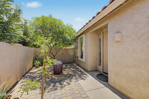 $555,000 | 885 East Kyle Court, Gilbert, AZ 85296