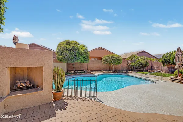 $555,000 | 885 East Kyle Court, Gilbert, AZ 85296