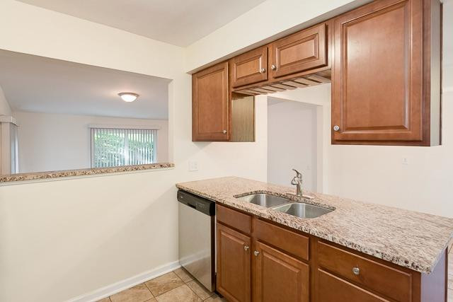 1127 Wendy Road Ann Arbor, MI 48103 - Photo 10 of 25 Photo 10