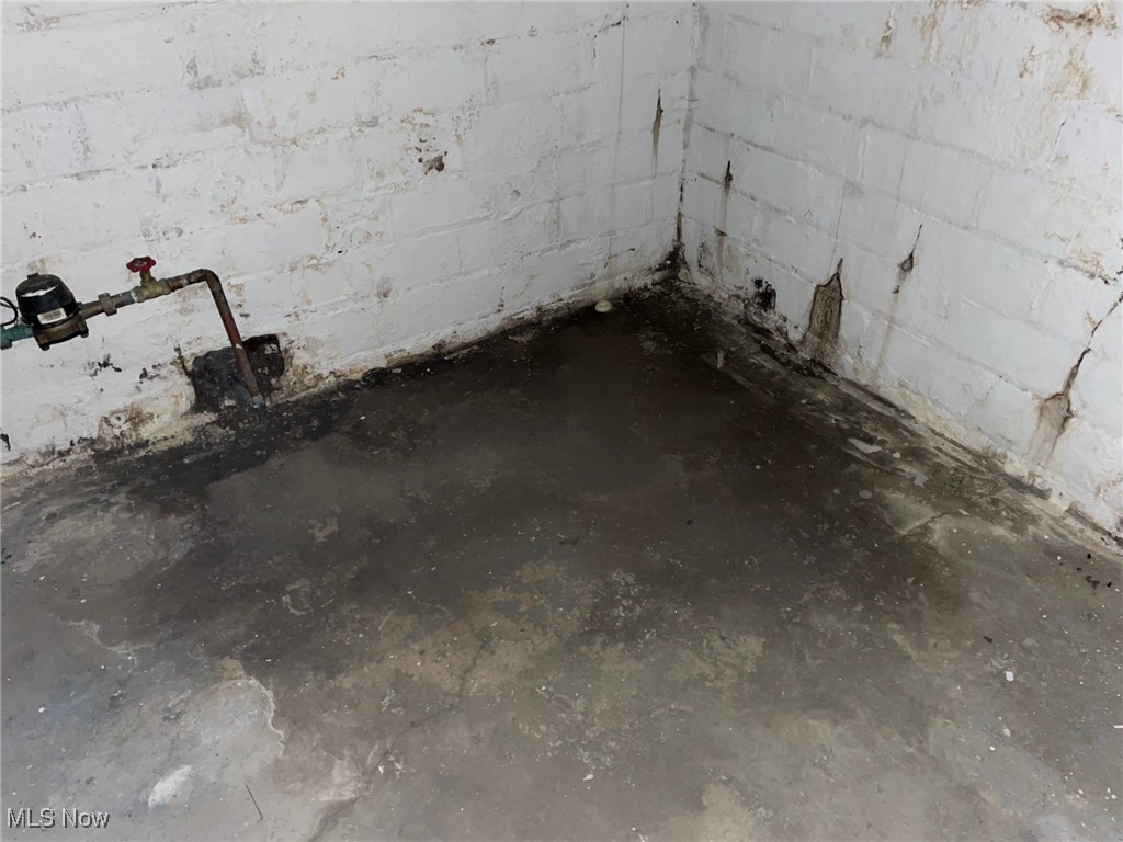 13428 Hartford Road Cleveland, OH 44112 - Photo 33 of 33 Basement view 9
